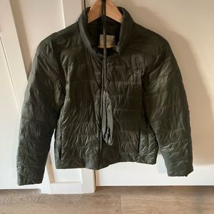 Loft Size Medium Olive Green Lightweight, Packable Puffer Coat